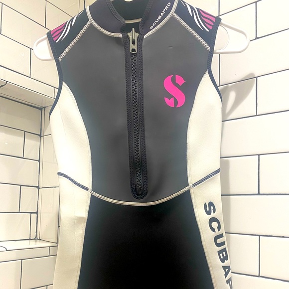 HYBRID DIVE SHORTY, WOMEN, 2MM Size 4 - Picture 4 of 4